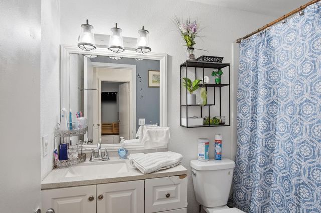 613 Laurel Ave, Modesto, CA 95351