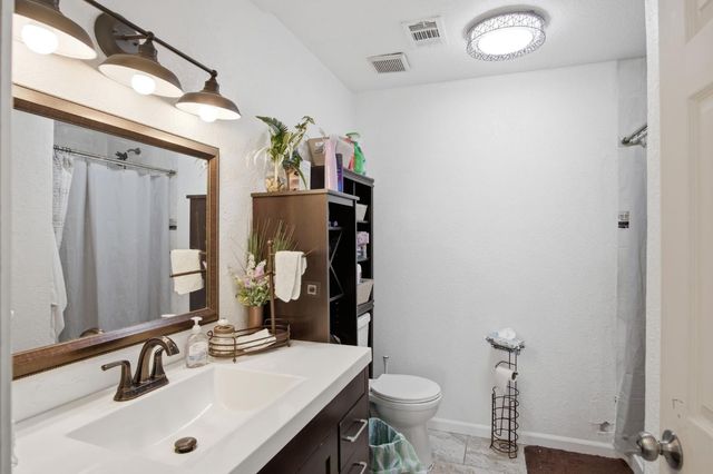 613 Laurel Ave, Modesto, CA 95351