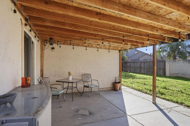 613 Laurel Ave, Modesto, CA 95351