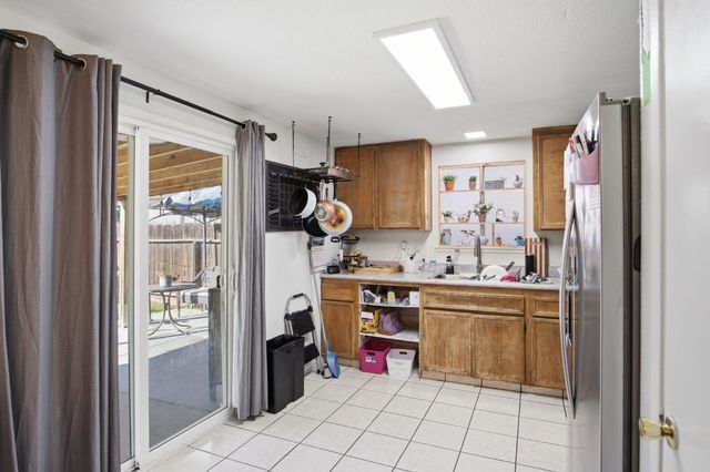 613 Laurel Ave, Modesto, CA 95351