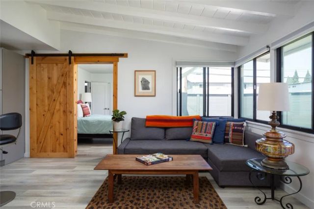 2097 Maple, Costa Mesa, CA 92627