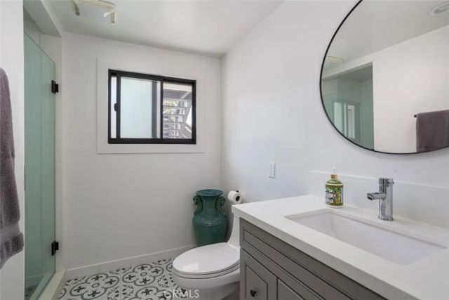 2097 Maple, Costa Mesa, CA 92627