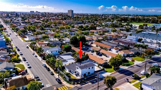 2097 Maple, Costa Mesa, CA 92627
