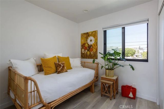 2097 Maple, Costa Mesa, CA 92627