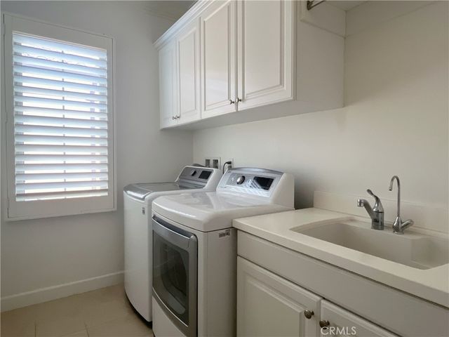 64 Berkshire, Irvine, CA 92620