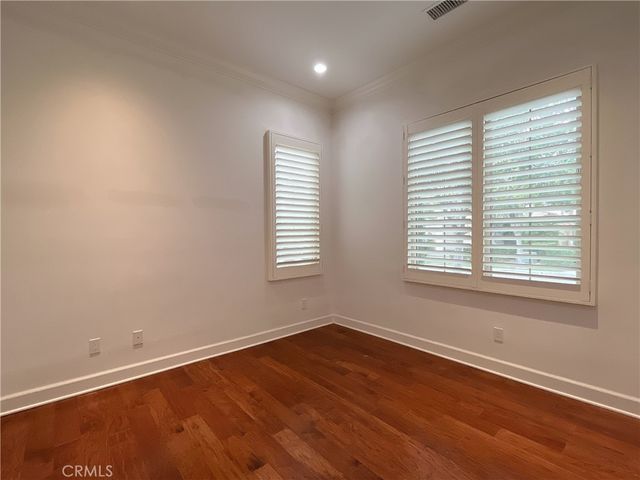 64 Berkshire, Irvine, CA 92620