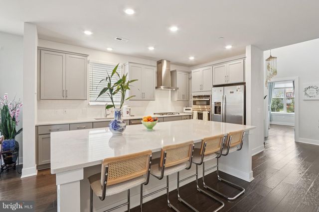 35 LADBROKE DR, Exton, PA 19341