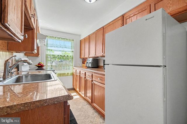 2461 ADRIAN ST, Harrisburg, PA 17104