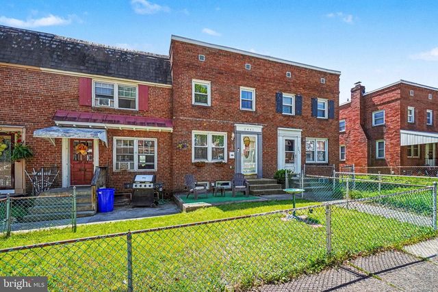 2461 ADRIAN ST, Harrisburg, PA 17104