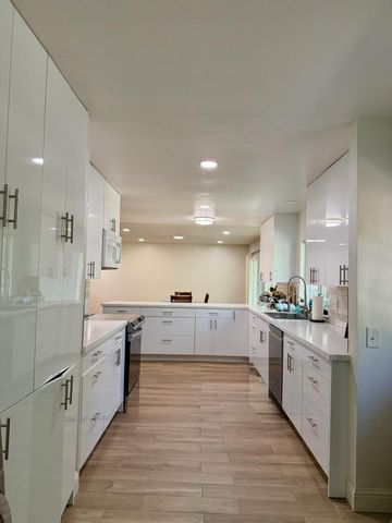 11651 Poplar Street, Loma Linda, CA 92354