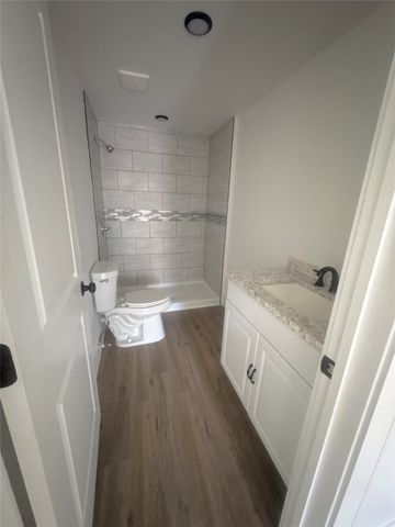 1706 N Wilhite Street, Cleburne, TX 76031