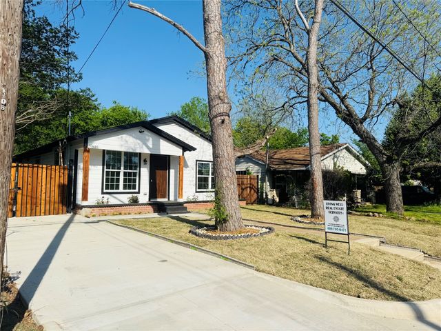 1706 N Wilhite Street, Cleburne, TX 76031