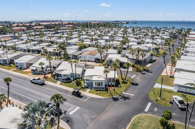 4851 W GANDY BLVD B7L46, Tampa, FL 33611