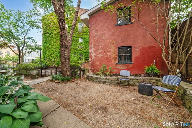 161 Olive Street, New Haven, CT 06511