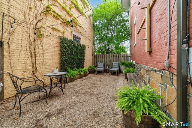 161 Olive Street, New Haven, CT 06511