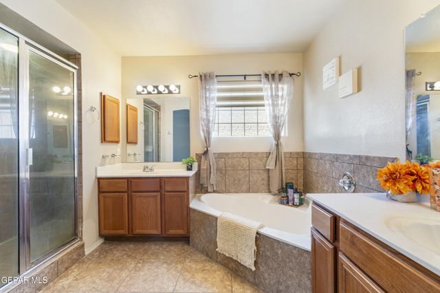 5950 Katelyn Gray Circle, El Paso, TX 79924