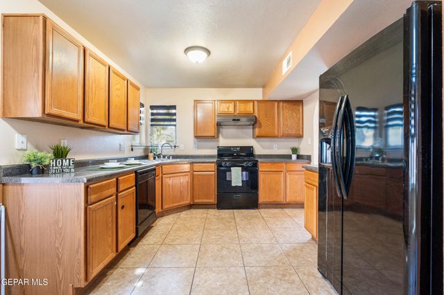 5950 Katelyn Gray Circle, El Paso, TX 79924