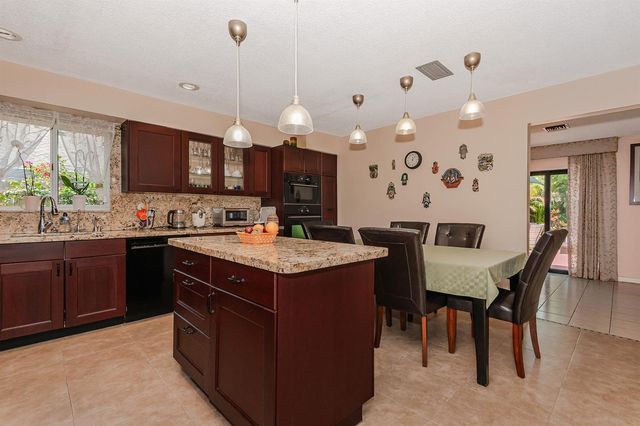 4961 SW 94TH Avenue, Cooper City, FL 33328