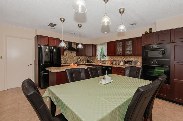 4961 SW 94TH Avenue, Cooper City, FL 33328