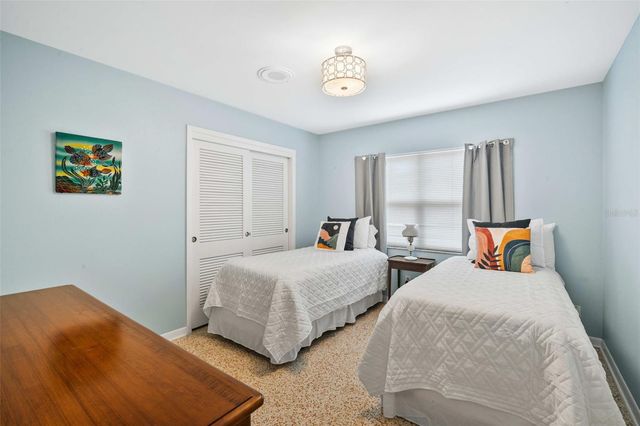 6010 N GUNLOCK AVENUE, Tampa, FL 33614