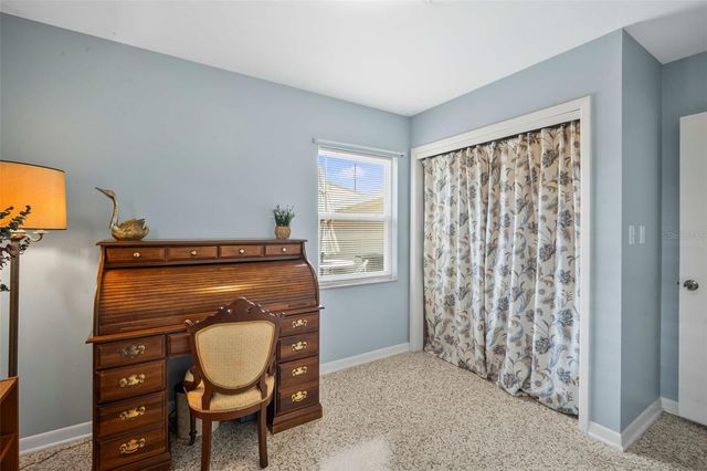 6010 N GUNLOCK AVENUE, Tampa, FL 33614