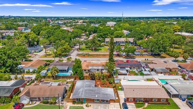 6010 N GUNLOCK AVENUE, Tampa, FL 33614