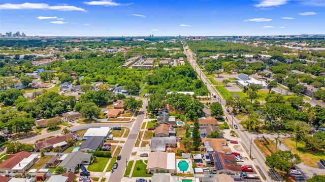 6010 N GUNLOCK AVENUE, Tampa, FL 33614