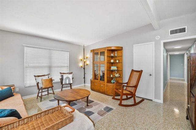 6010 N GUNLOCK AVENUE, Tampa, FL 33614