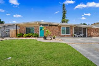 6010 N GUNLOCK AVENUE, Tampa, FL 33614
