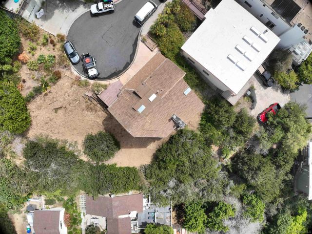 2415 La France St., San Diego, CA 92109