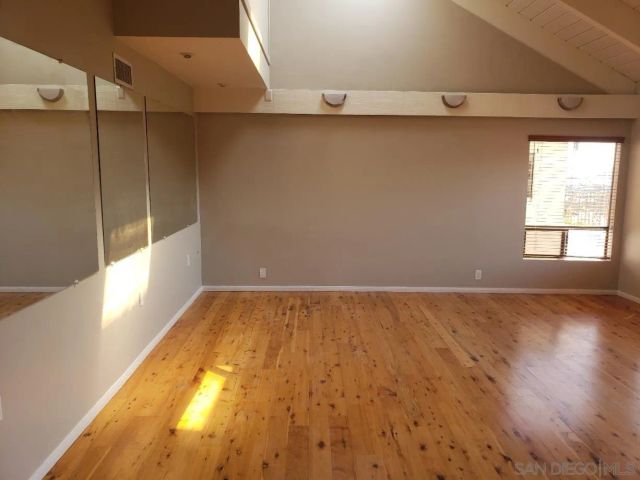 2415 La France St., San Diego, CA 92109