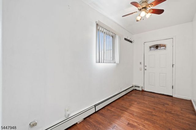 1522 Bower St, Linden City, NJ 07036