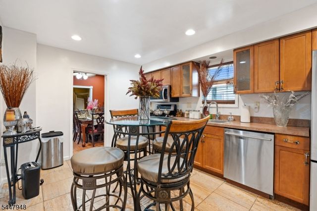 1522 Bower St, Linden City, NJ 07036