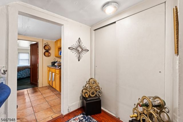 1522 Bower St, Linden City, NJ 07036