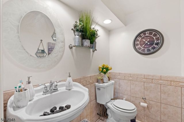 1522 Bower St, Linden City, NJ 07036