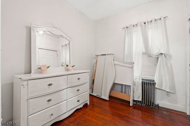 1522 Bower St, Linden City, NJ 07036