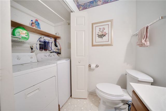 1117 Old Farm Rd, Cecil, PA 15055