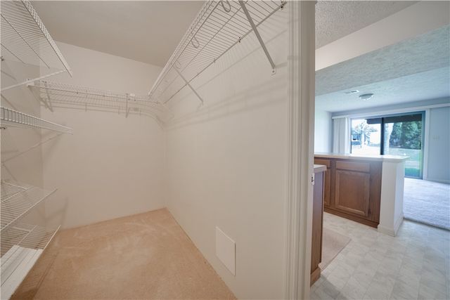 1117 Old Farm Rd, Cecil, PA 15055