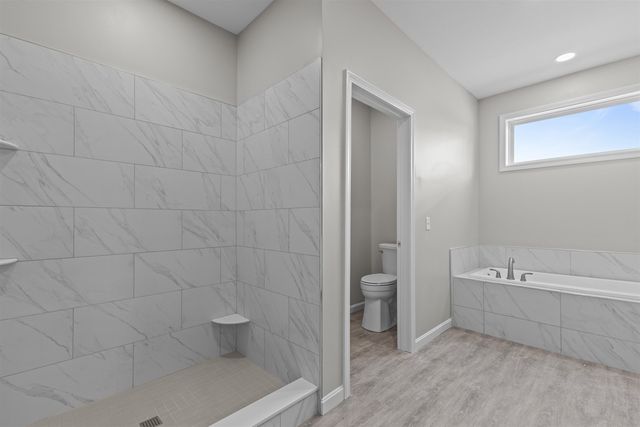 52 East Olive Street, Grand Isle, VT 05458