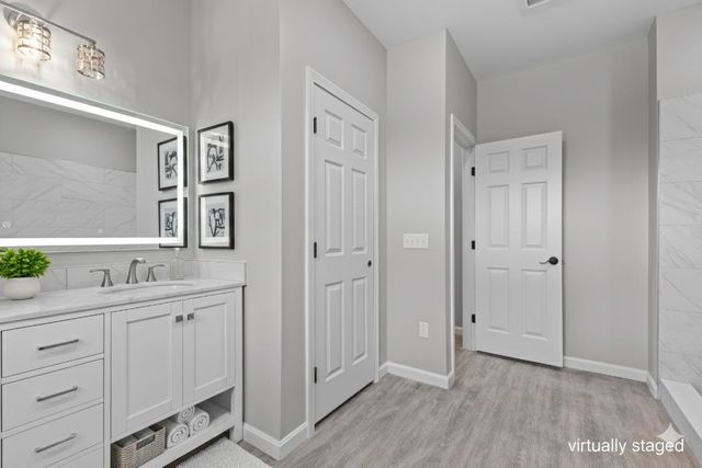 52 East Olive Street, Grand Isle, VT 05458