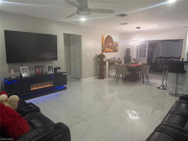 214 Daleview AVE, Lehigh Acres, FL 33936