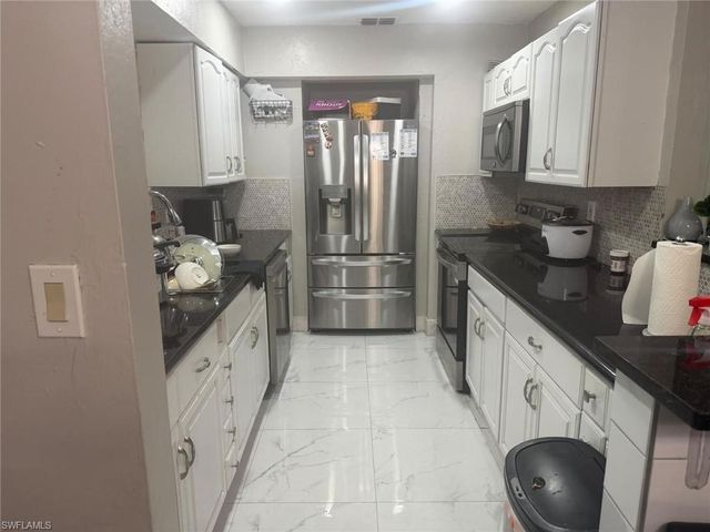 214 Daleview AVE, Lehigh Acres, FL 33936