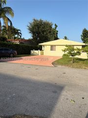10831 NE 2nd Ct, Miami, FL 33161