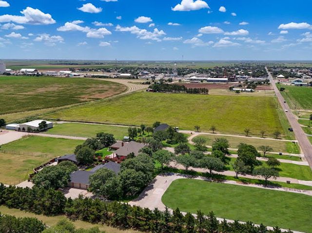 7602 County Rd 3300, Idalou, TX 79329