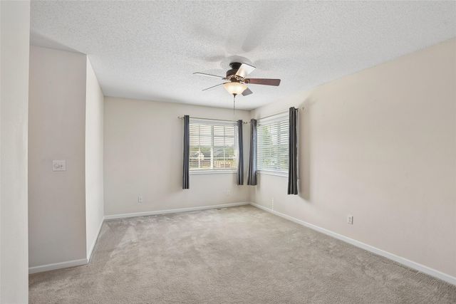 2627 Bent Ridge Court, Des Moines, IA 50320