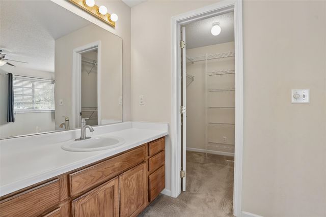 2627 Bent Ridge Court, Des Moines, IA 50320