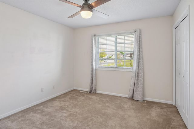 2627 Bent Ridge Court, Des Moines, IA 50320