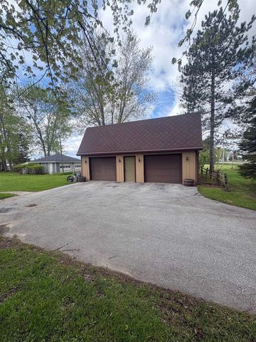 1891 W Moore Road, Spaulding Twp, MI 48601