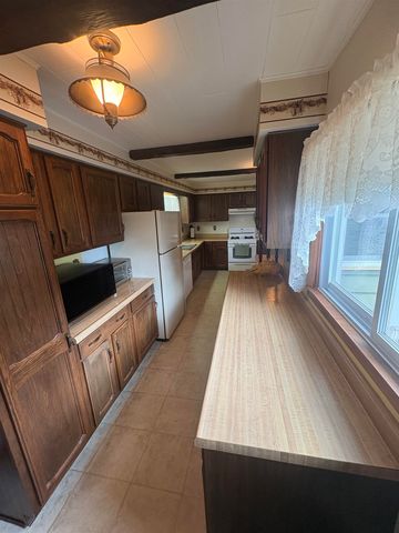 1891 W Moore Road, Spaulding Twp, MI 48601