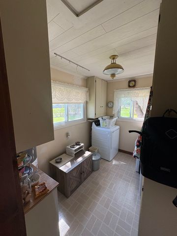 1891 W Moore Road, Spaulding Twp, MI 48601